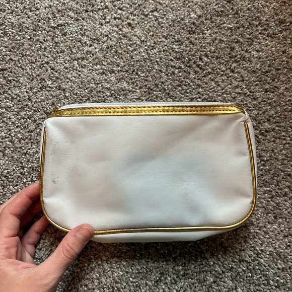 Elegant White and Gold Cosmetic Bag - Picture 3 of 3